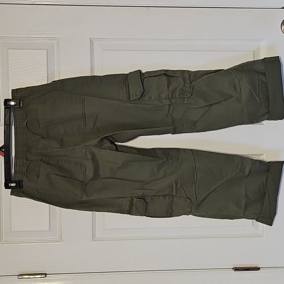 Abercrombie & Fitch Olive Green Cargo Pants - Picture 9 of 12